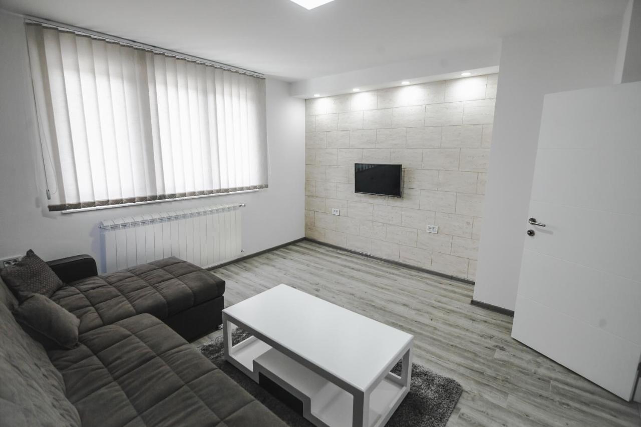 Kristal Apartmani أراندجيلوفاك المظهر الخارجي الصورة